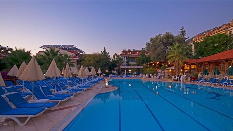 PERDİKİA HİLL & FAMİLY HOTEL