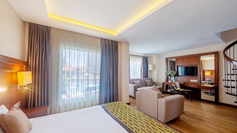 SALAMİS BAY CONTİ RESORT HOTEL&CASİNO