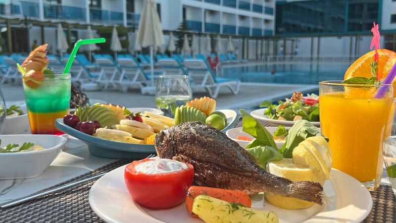 RİZOM BEACH OTEL