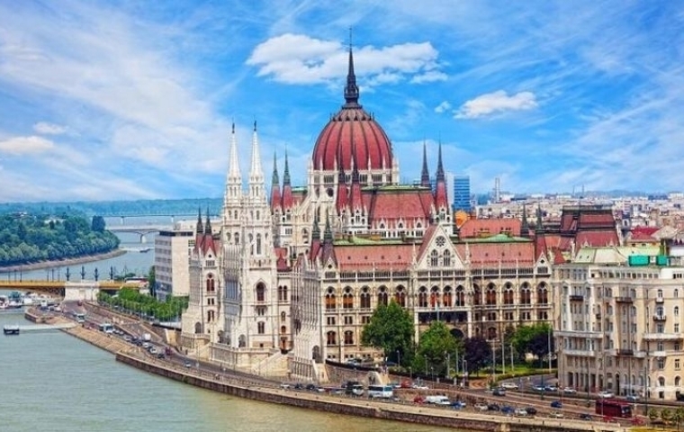 ORTA AVRUPA VE BALKAN ESİNTİSİ